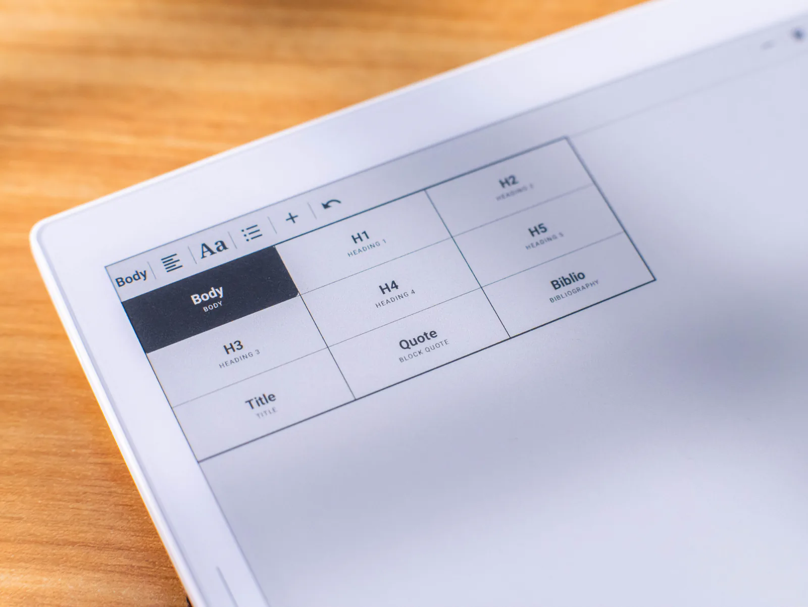 Close view of the Bookish document editor toolbar on E-Paper